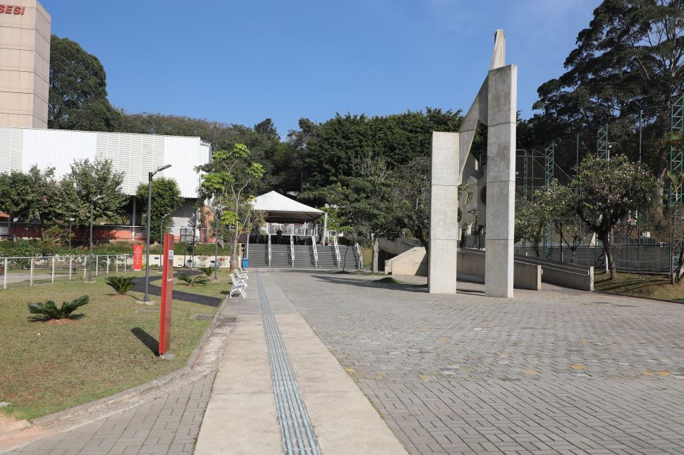área
