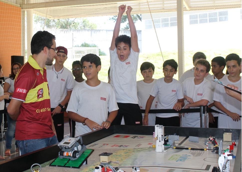 Torneio Interno de Robótica movimenta SESI São Carlos