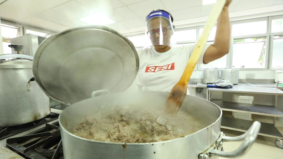SESI-SP irá produzir, gratuitamente, 4 milhões de refeições para comunidades carentes no estado de São Paulo