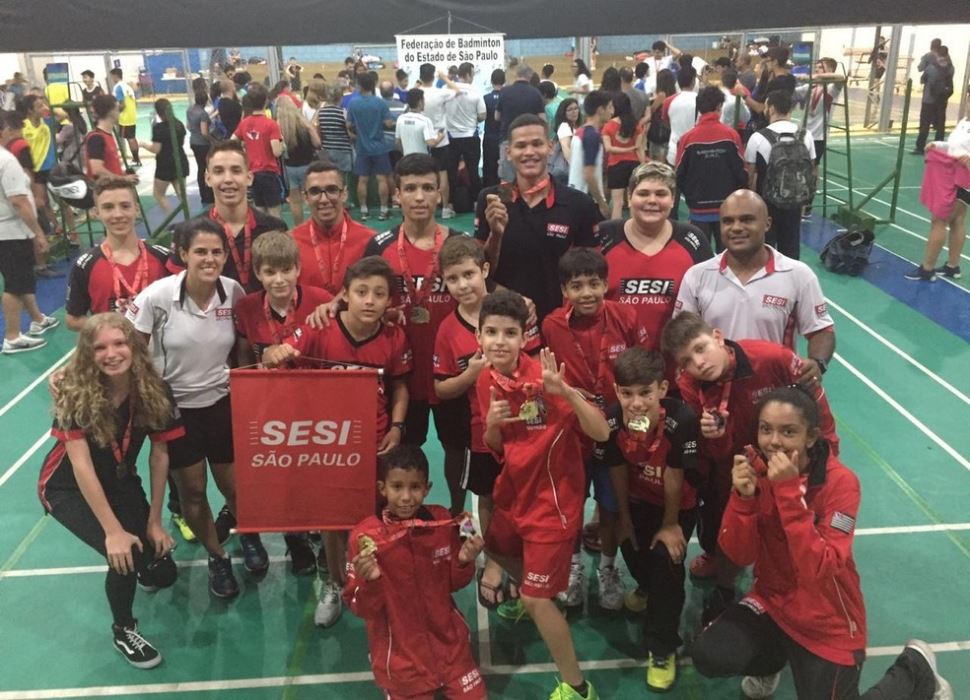 Atletas do SESI São José do Rio Preto lideram ranking estadual de Badminton