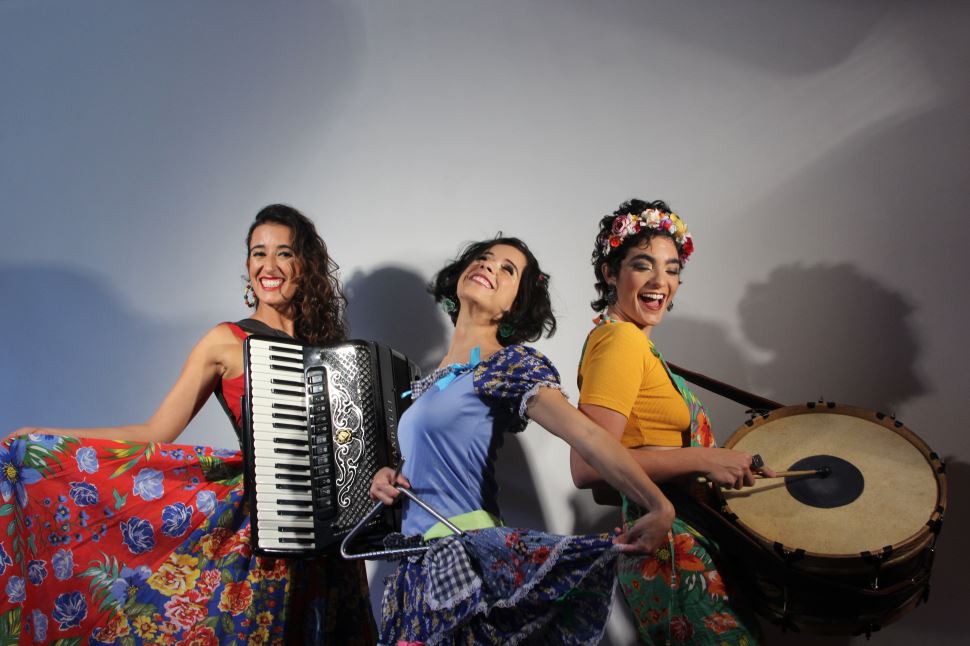 Trio Mana Flor enaltece cultura nordestina em show no Sesi Rio Preto
