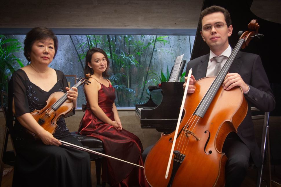 Trio Elisa Fukuda se apresenta no Teatro do Sesi Rio Preto 