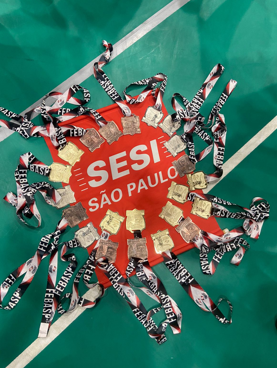 Atletas do Sesi Rio Preto conquistam 25 medalhas na primeira etapa do Paulista de Badminton