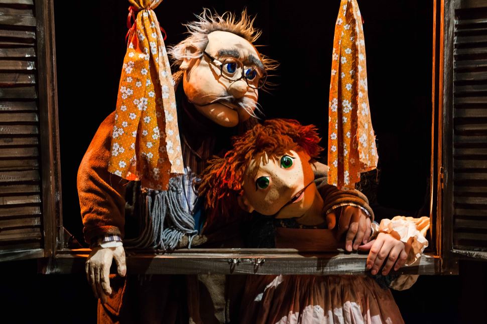 Espetáculo de bonecos faz temporada no Sesi Rio Preto