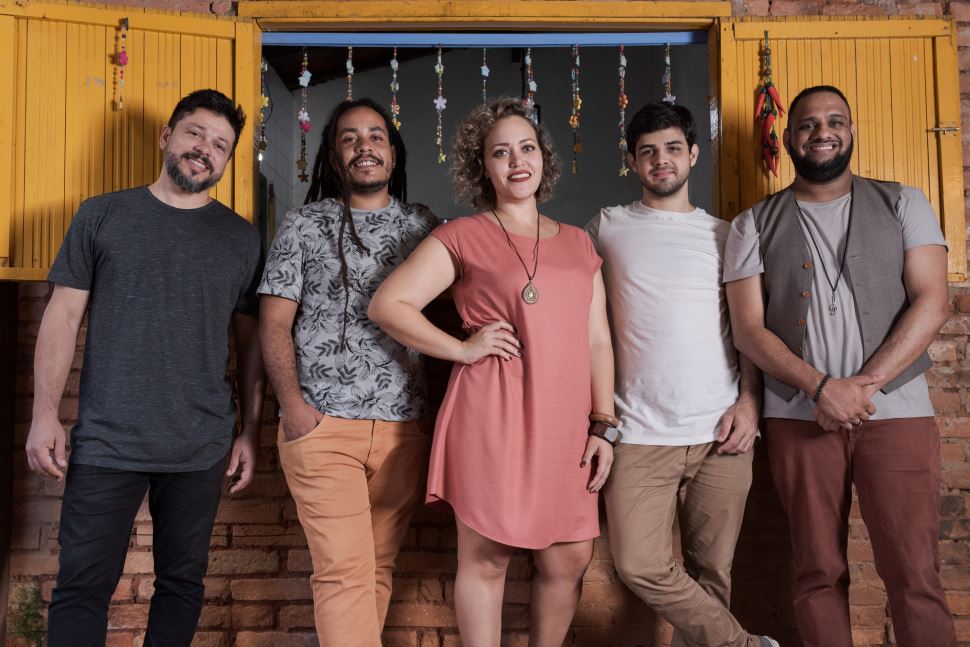 Banda Pé na Poeira apresenta clássicos da música popular brasileira no Sesi Rio Preto