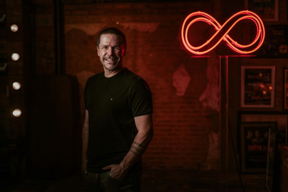 Pedro Mariano se apresenta no Teatro do Sesi Rio Preto no dia 27 de agosto