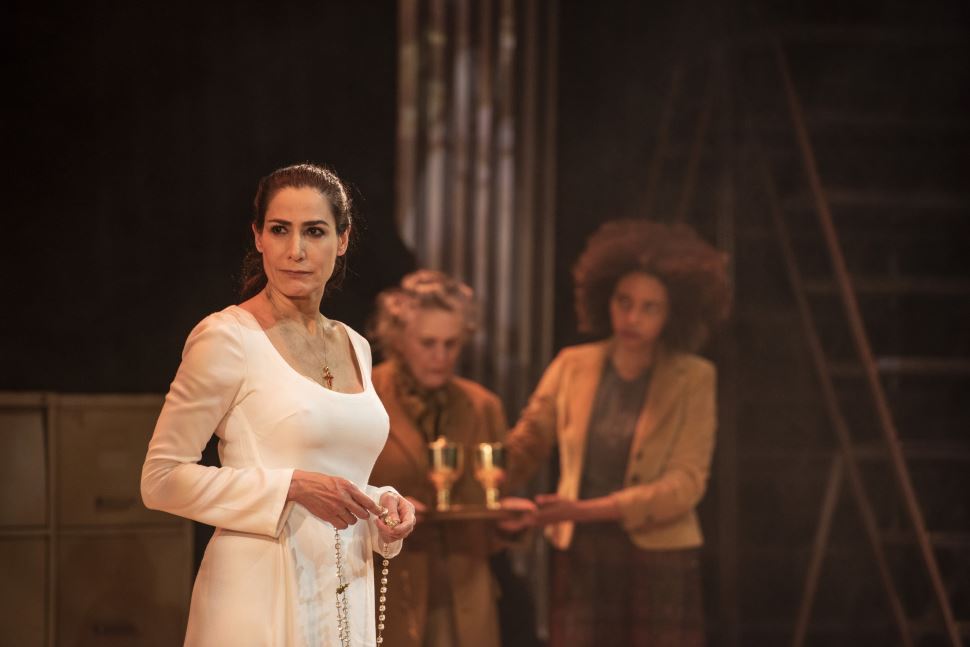 Espetáculo Mary Stuart: um mergulho no universo medieval das rainhas rivais retorna à Rio Preto