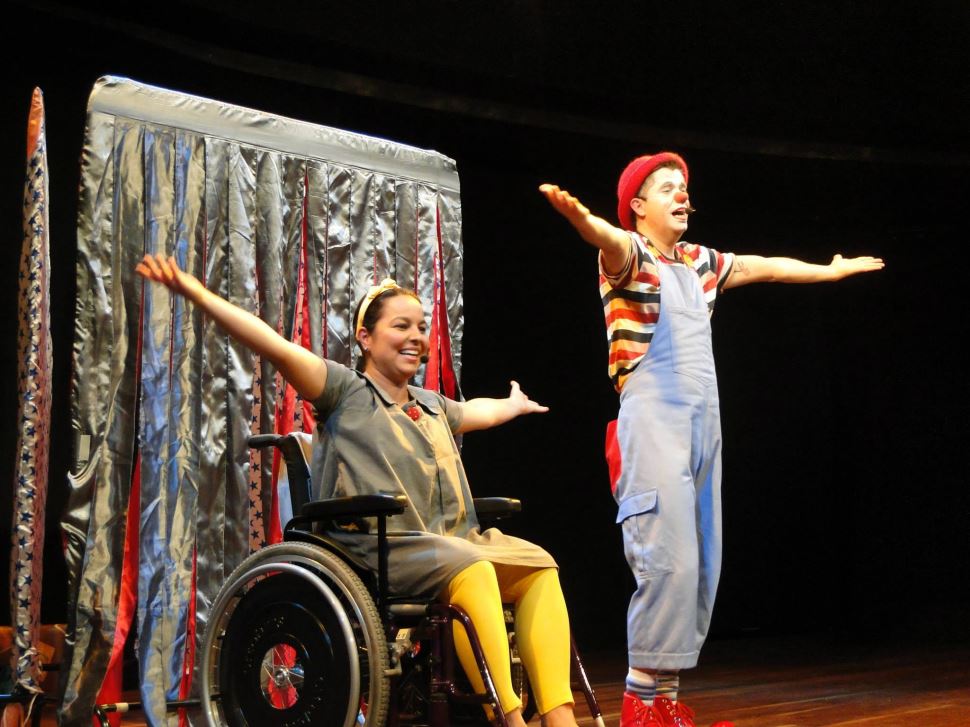 Sesi Rio Preto recebe contação de histórias “O Palhaço e a Menina de Rodas”