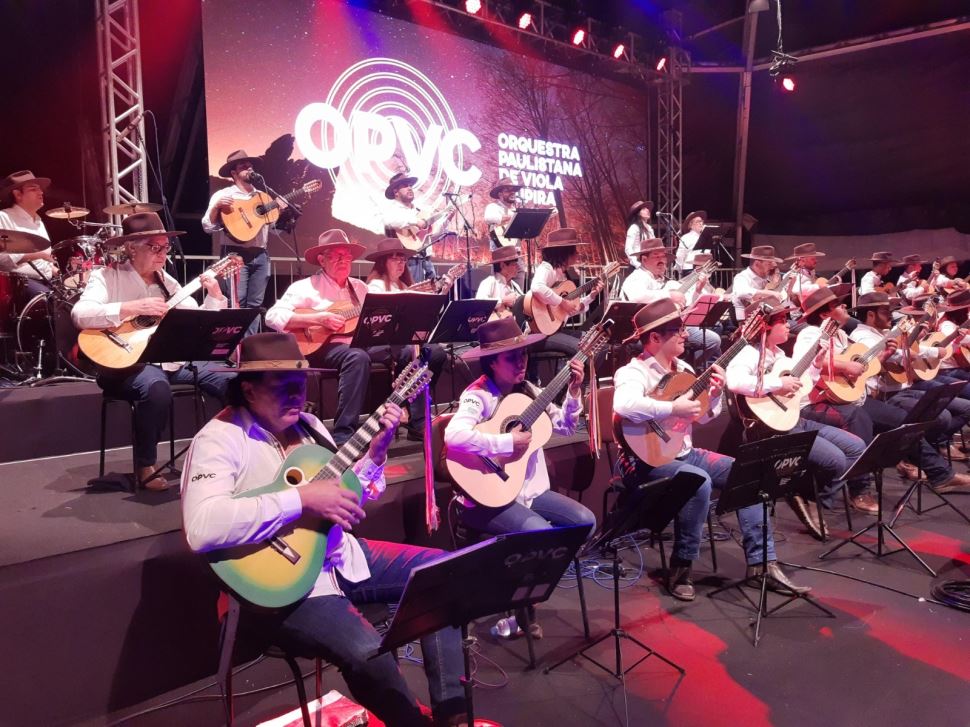Orquestra Paulistana de Viola Caipira se apresenta no Sesi Rio Preto 