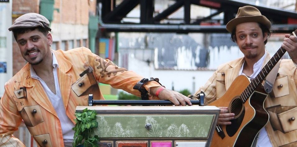 Contação de história incentiva a leitura no Sesi Rio Preto