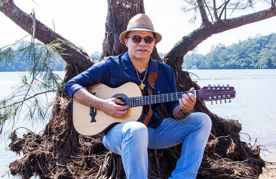 João Ormand mistura viola caipira e forró em show no Centro Cultural SESI Rio Preto