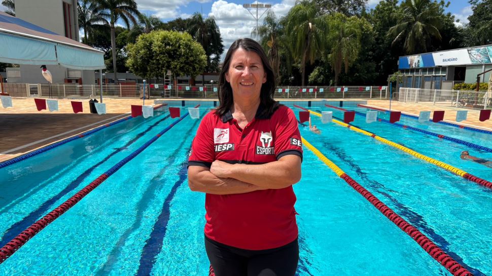 Técnica do SESI Rio Preto, Rosicler Gaspari, recebe prêmio de melhor treinadora do Brasil