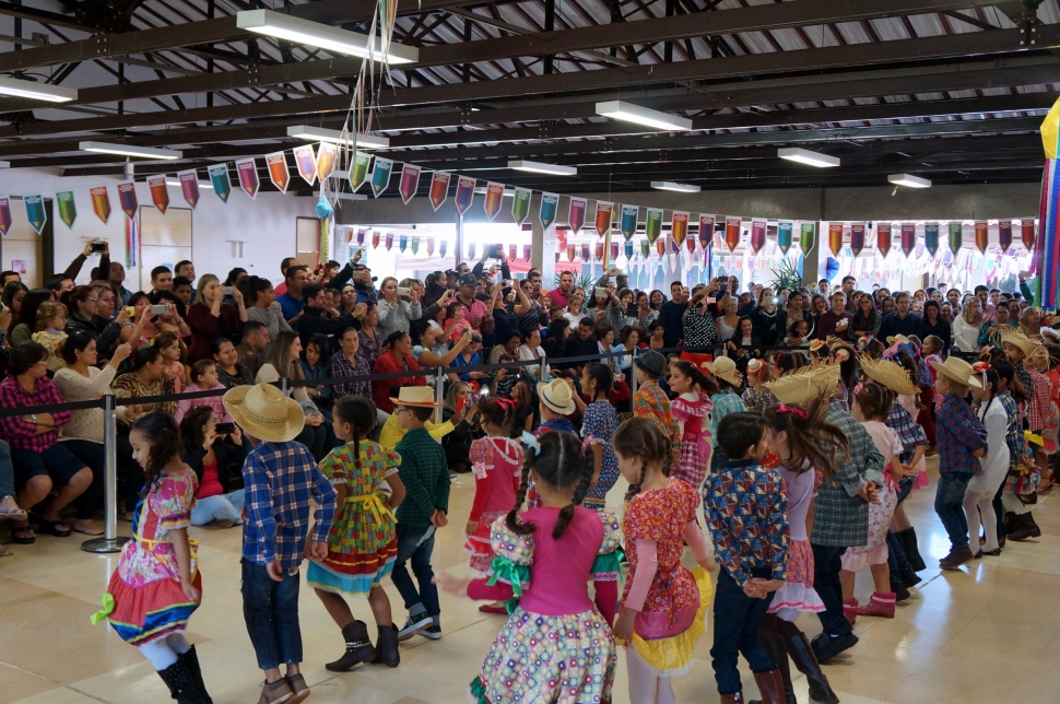 Festa Junina na Escola SESI 241 no CAT de Sertãozinho