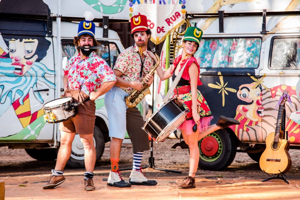 Sesi Sertãozinho recebe peça “Xinfrim” neste sábado (19)