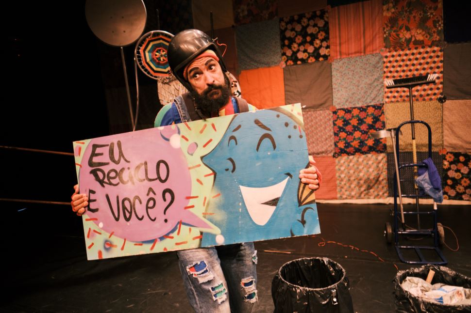 Sesi Sertãozinho apresenta “Reciclown Circus”