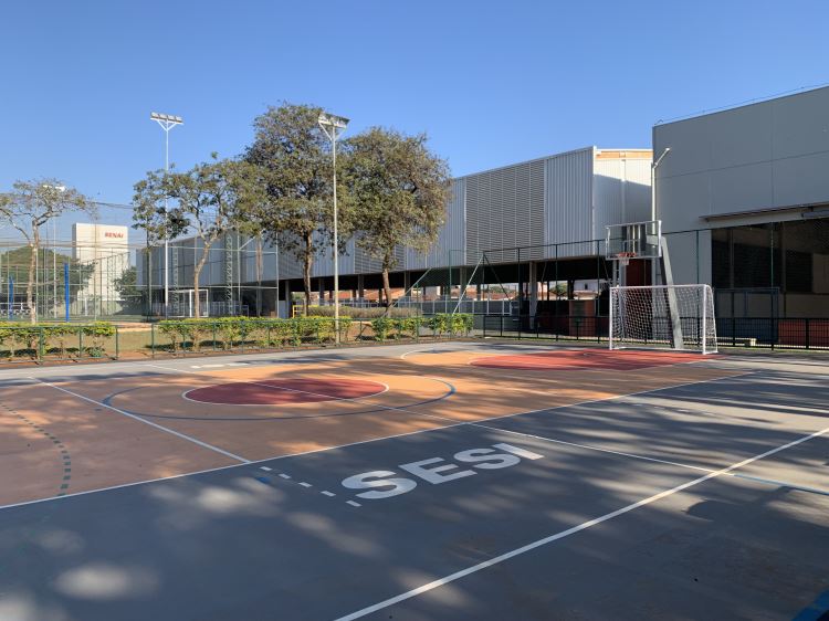 quadra poliesportiva