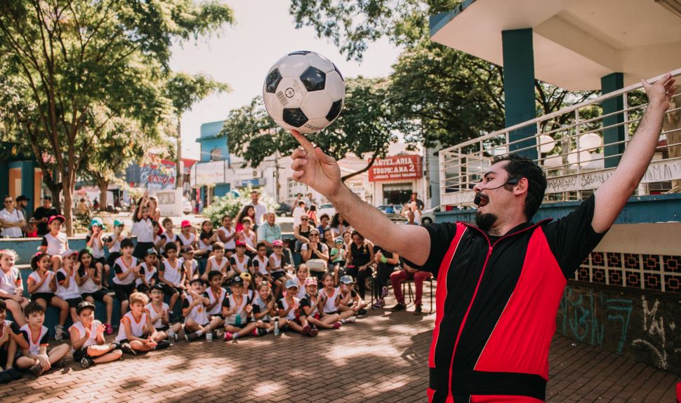 Espetáculo “Ôtovinu!” será atração no SESI Sorocaba neste sábado