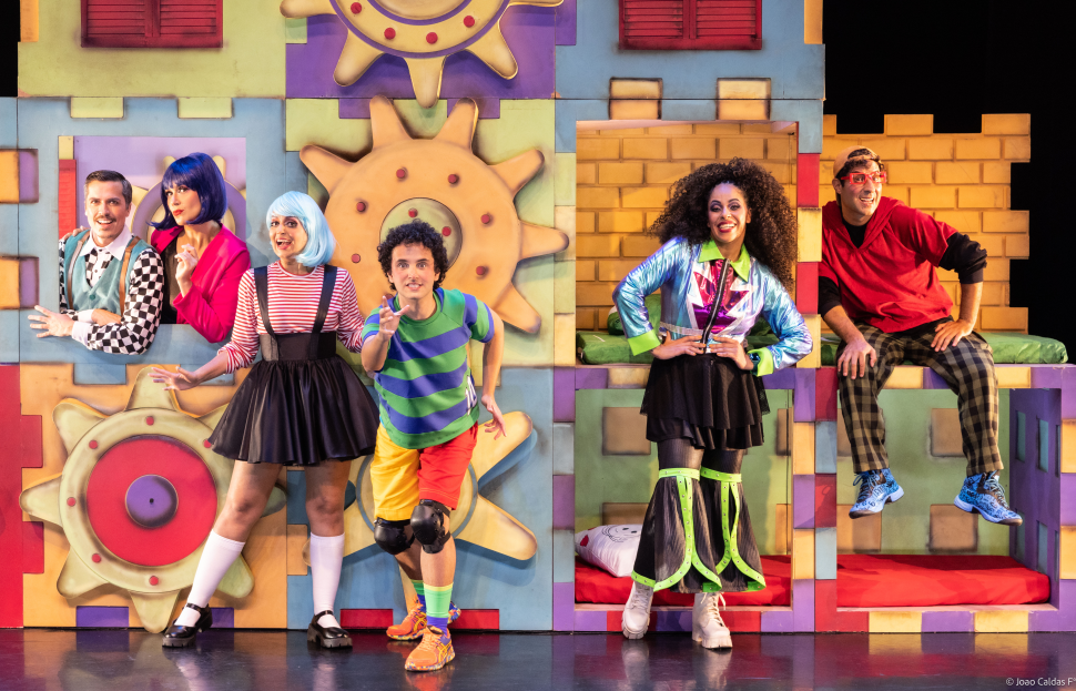 Sesi Sorocaba apresenta ‘Família Dindim’ para falar de dinheiro de forma divertida e leve, na linguagem das crianças