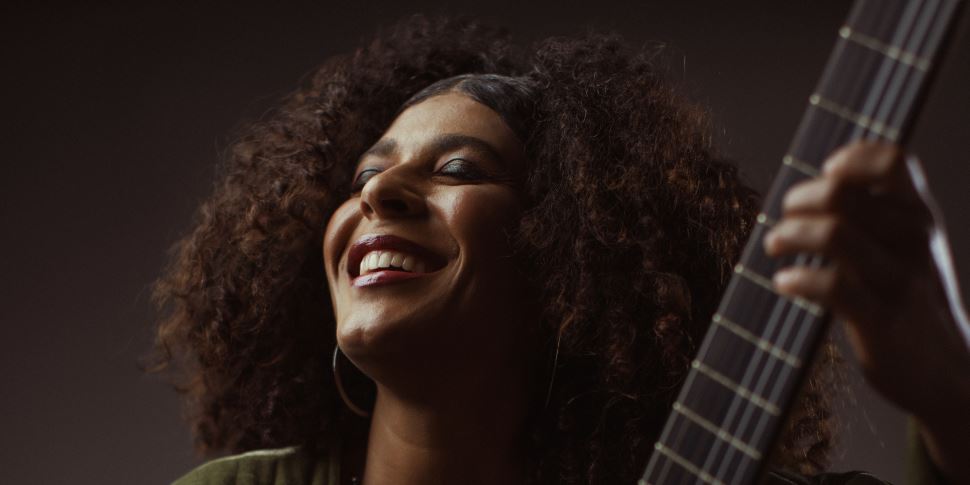 Centro Cultural Sesi Sorocaba recebe Josyara para show gratuito do álbum “AVIA”