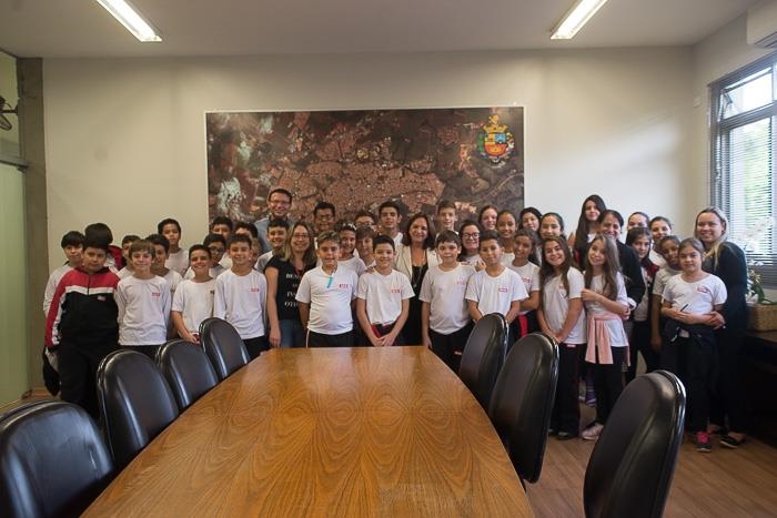 Estudantes do Sesi de Tatuí visitam Câmara Municipal e Prefeitura