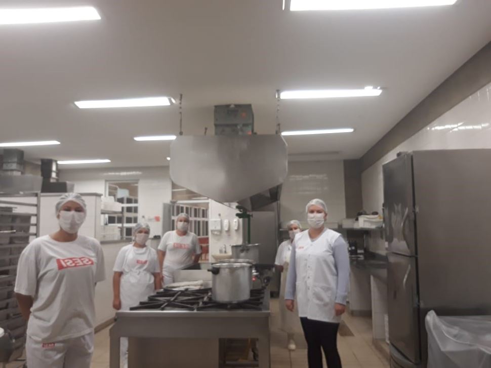 SESI Votorantim e região distribui cerca de 18 mil refeições diárias para comunidades carentes