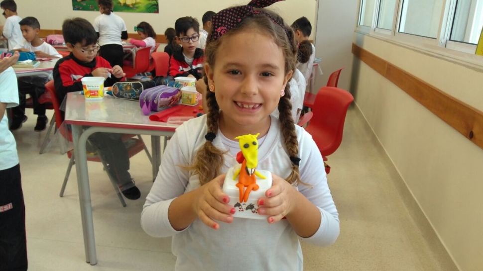  Alunos da Escola SESI de Taubaté desenvolvem releitura de obra de Tarsila do Amaral  