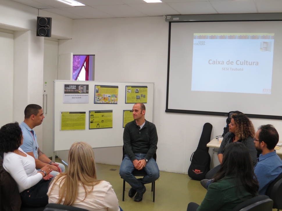 SESI Taubaté realiza encontro com agentes de leitura 