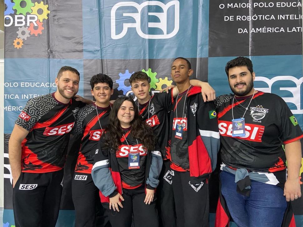 Alunos do SESI Taubaté são destaques no cenário da robótica nacional