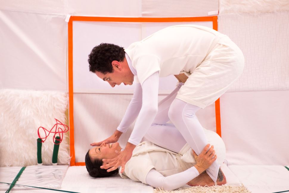 SESI Votorantim apresenta teatro para bebê com o espetáculo SCARATUJA