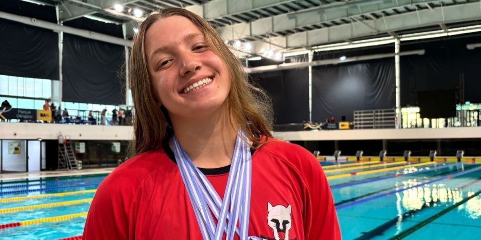 Campeonato Argentino “Republica de Juveniles” de Natação: atleta do SESI Votorantim conquista medalhas e recorde