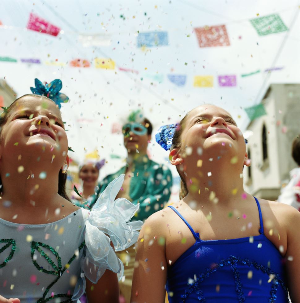 Em clima carnavalesco, CAT Santos Dumont terá SESI Folia + Dia da Família  