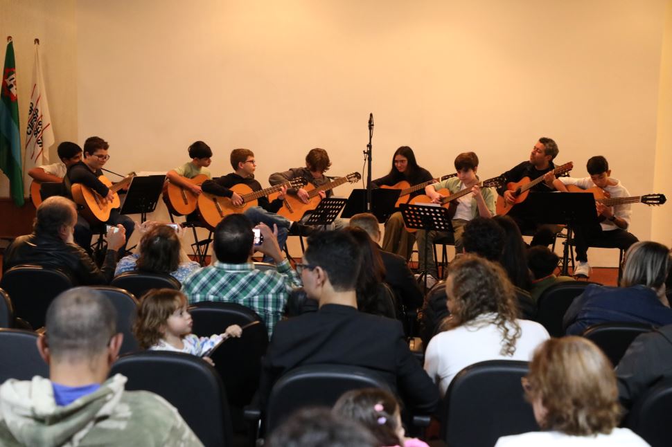 Apresentações de Cordas Dedilhadas encerram o primeiro semestre do Núcleo de Música do SESI Jundiaí