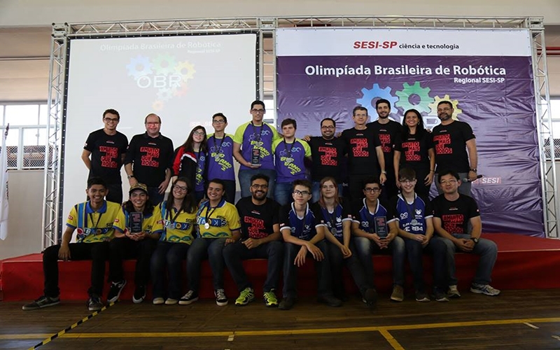 Equipe Big Bang 2 conquista 1º lugar da OBR