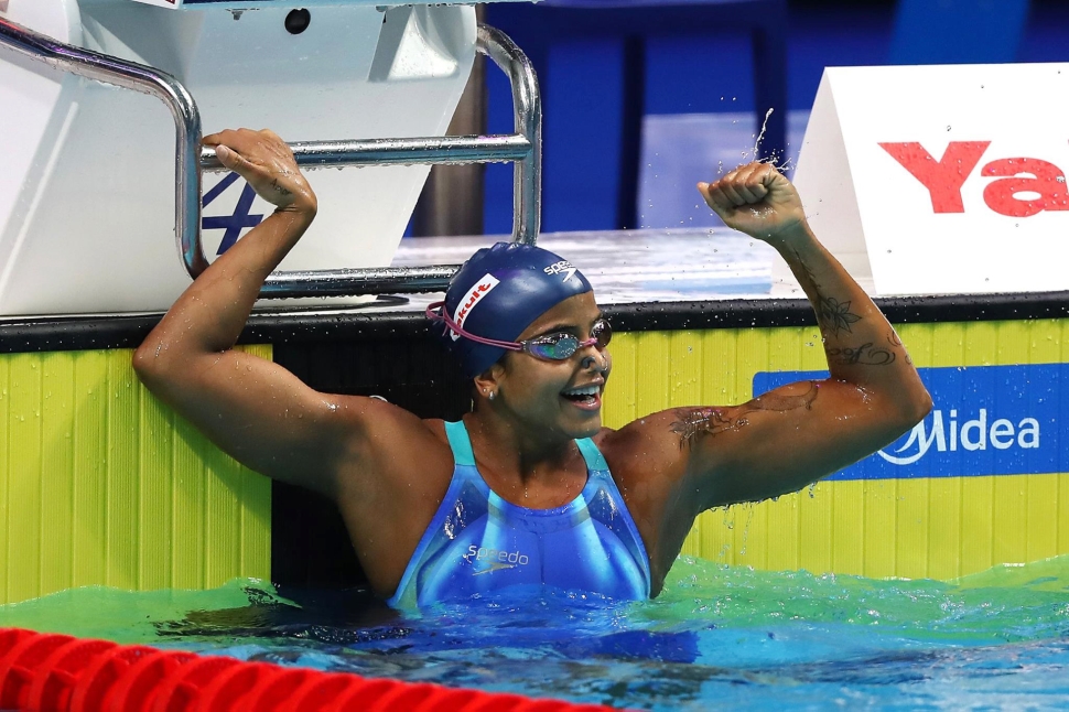 Etiene Medeiros quebra mais um recorde e se torna primeira campeã mundial do Brasil