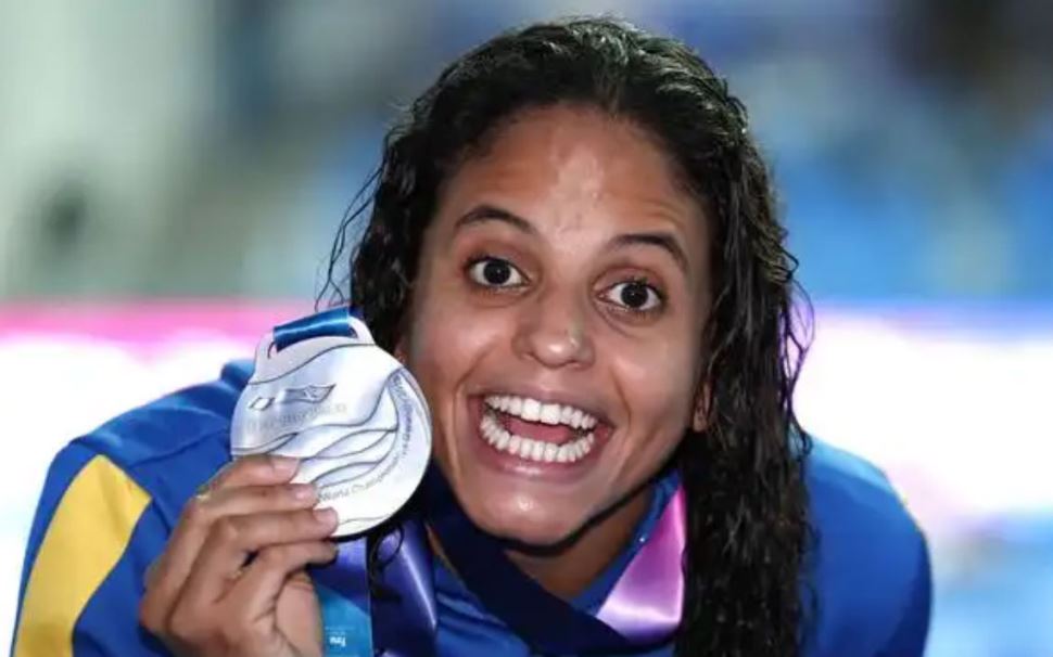 É Sesi: Etiene Medeiros conquista prata nos 50m costas do Mundial da Coreia do Sul