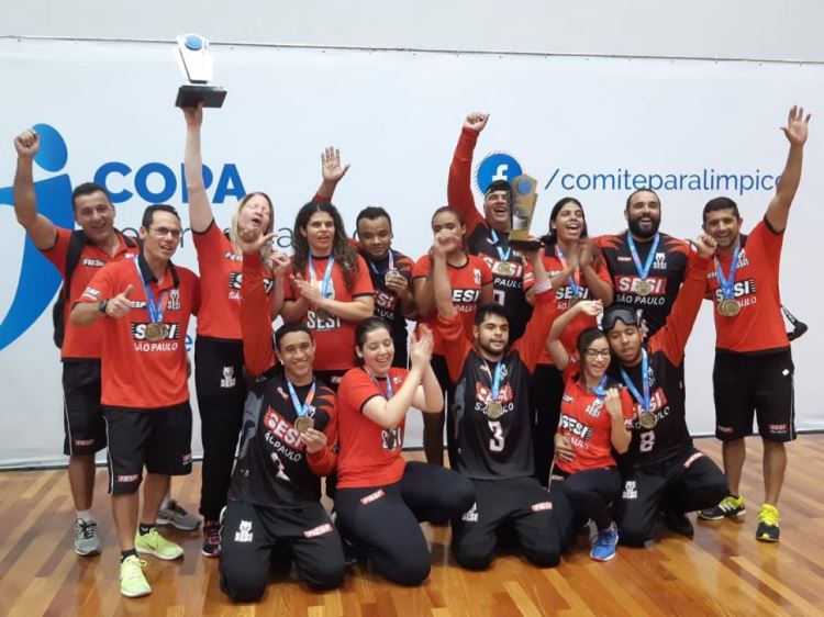 Goalball do Sesi-SP fica com os títulos feminino e masculino da Copa Loterias Caixa