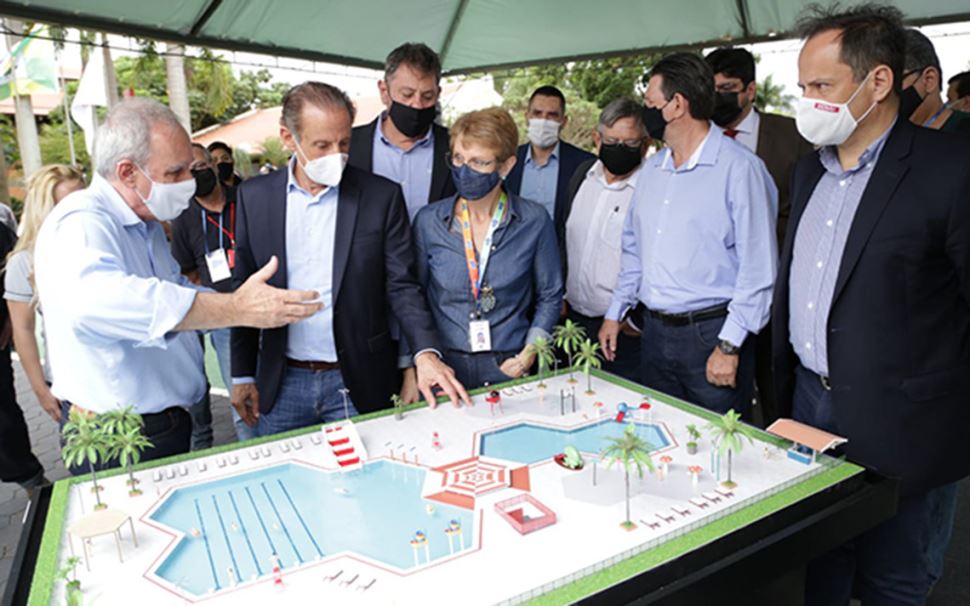 Em Ourinhos, Paulo Skaf anuncia construção do primeiro parque aquático do Sesi-SP