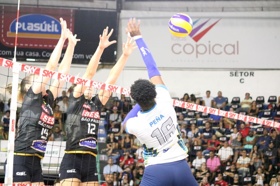 SESI Bauru é superado pelo Sesc-RJ na Superliga Cimed 2018/2019