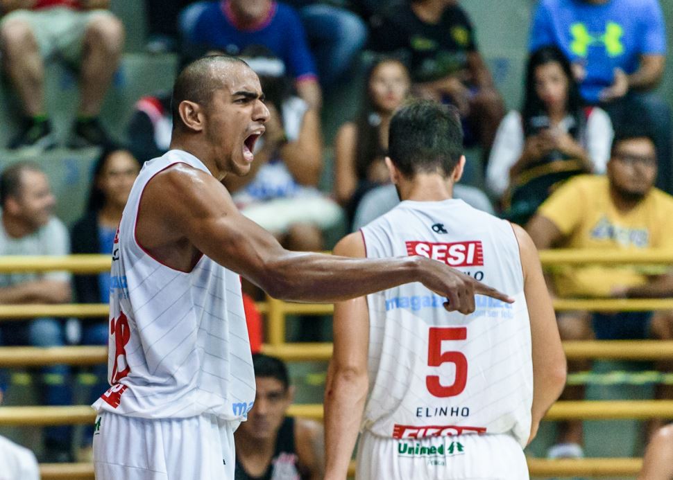 Com grande atuação de Jimmy, SESI Franca vence Corinthians