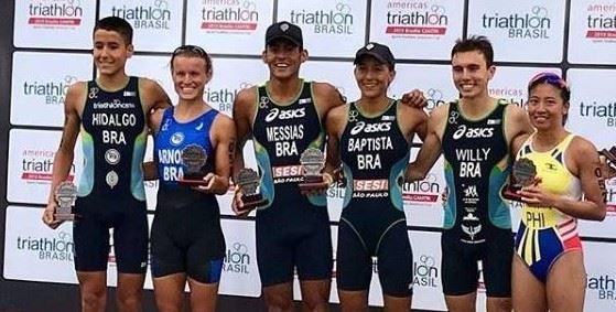 Triatletas do SESI-SP, Luísa Baptista e Manoel Messias vencem a American Cup em Brasília