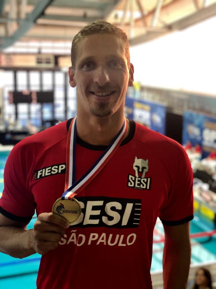 Raphael medalha na França