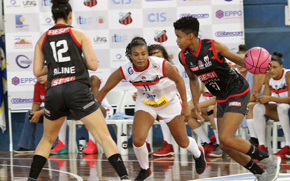 Sesi Araraquara Basquete garante a vitória em primeira partida fora de casa pela LBF