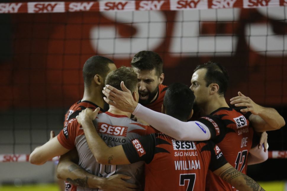 Sesi-SP cresce na partida e sai na frente na série final da Superliga Cimed 2018/19