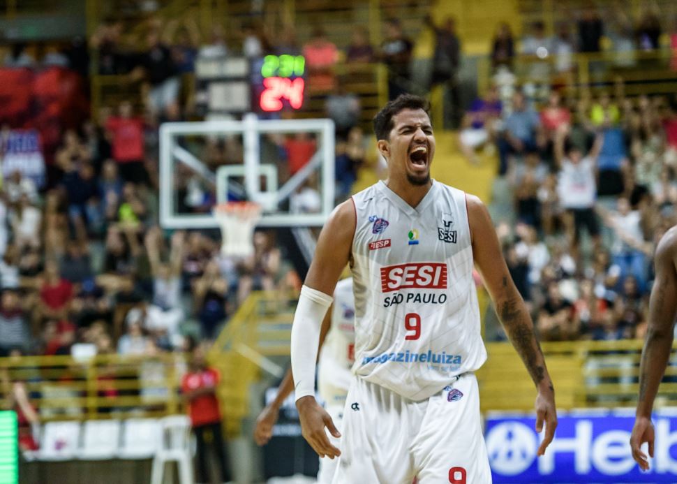 Sesi Franca supera Mogi e está a uma vitória da grande final do NBB