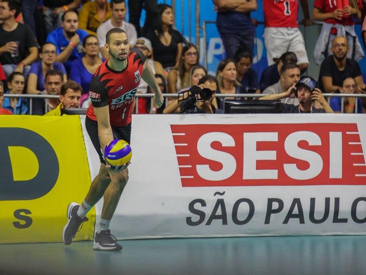 Alan Souza permanece no Sesi-SP e ganha a companhia de jovem oposto da casa