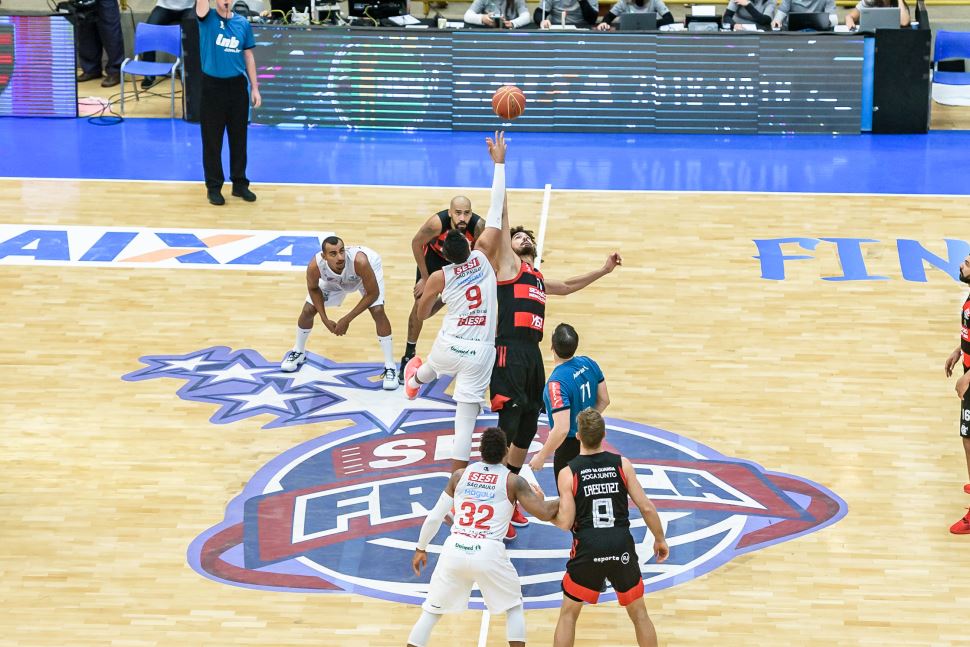 Sesi Franca vence Flamengo e lidera final por dois a um