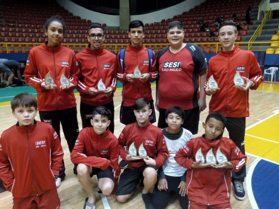 Equipes de Badminton do Sesi-SP conquistam 19 medalhas em Campeonato Paulista