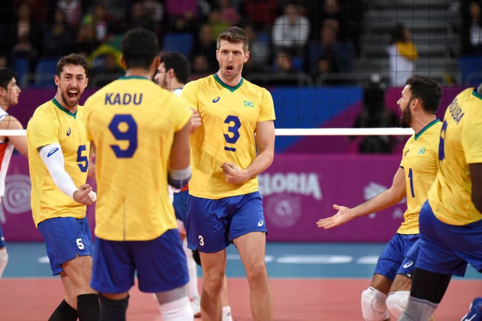 Com Éder e Lucas Lóh, vôlei brasileiro vence o Chile e fica com o bronze no Pan-Americano de Lima