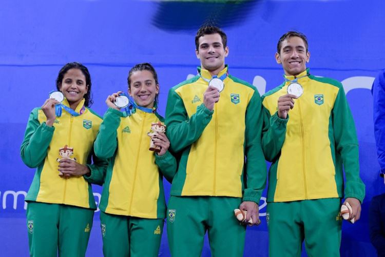 Nadadora do Sesi-SP conquista mais uma prata no Pan-Americano de Lima