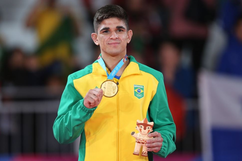 Estreante em Pan-Americano, judoca Renan Torres fica com o ouro